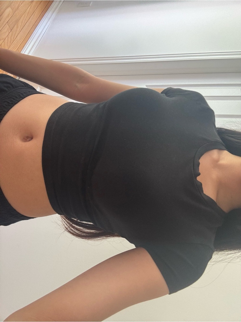 Aritzia TNA Black Crop Top